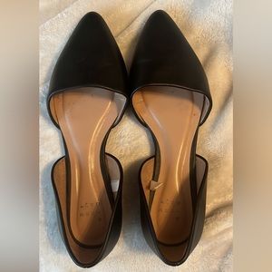 A New Day size 6.5 pointy black flat